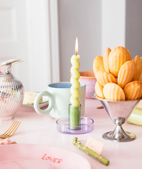 YUKU Kerzenständer (2,5x8x6cm)