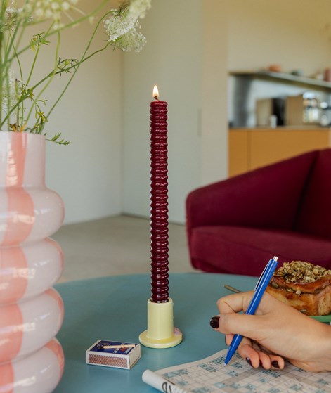 YUKU Stabkerze Dunkelrot