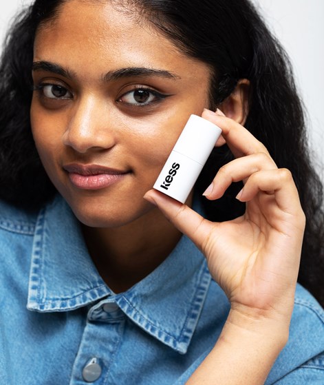 KESS Monostick Case Hautpflege Weiß