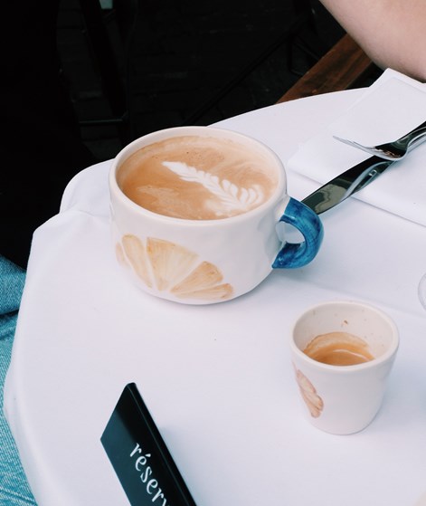 ANNA + NINA Croissant Cappuccino Tasse
