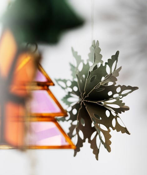 MADAM STOLTZ Papierschneeflocken (5er-Set) mehrfarbig